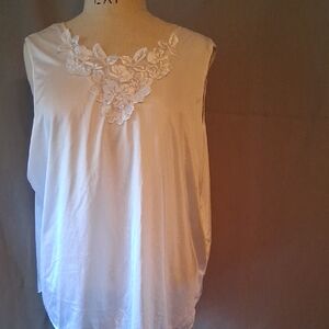Vintage Danbury white with white lace camisole-sz 2X
